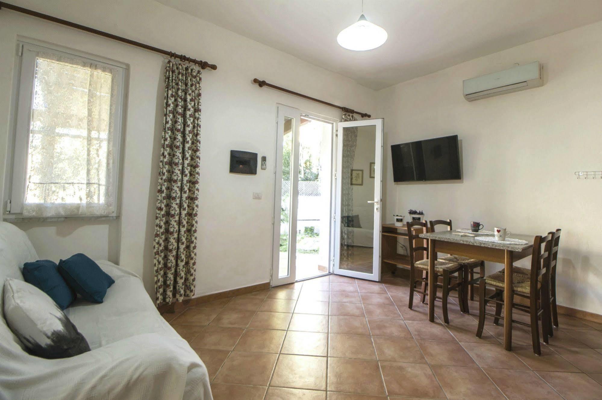 Casa Vacanze Cau - Viale Europa Alghero Exterior photo