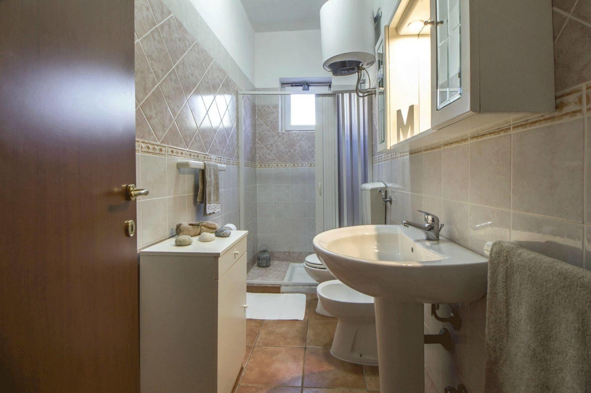 Casa Vacanze Cau - Viale Europa Alghero Exterior photo