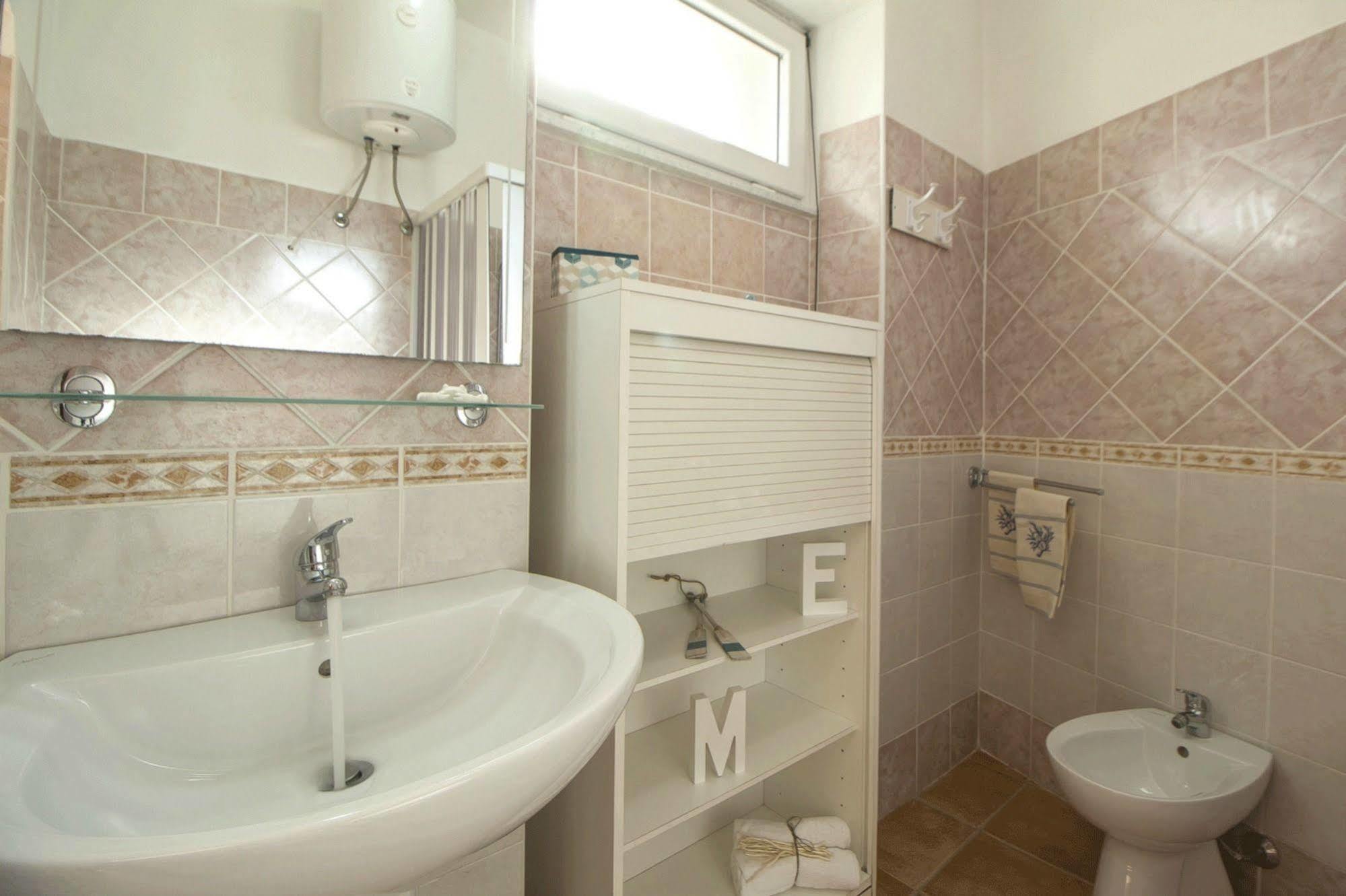 Casa Vacanze Cau - Viale Europa Alghero Exterior photo