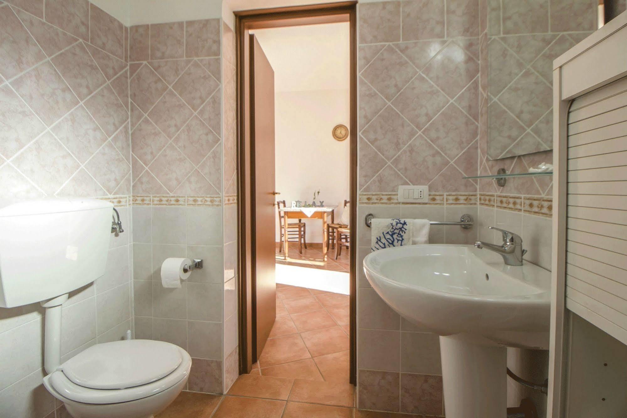 Casa Vacanze Cau - Viale Europa Alghero Exterior photo